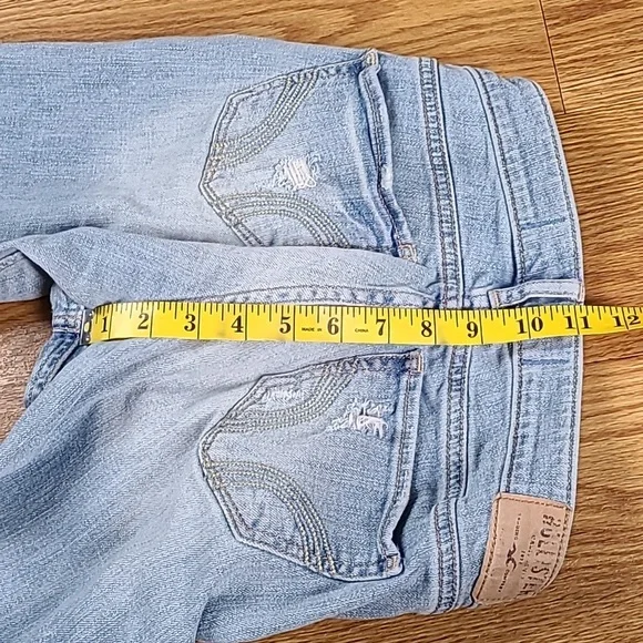 HOLLISTER 26x28 GIRL 3s STRIGHT BOOT PRE-OWNED STRECH DENIM DISTROYED JEANS - Picture 3 of 8